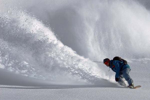 snowboarder snowboarder